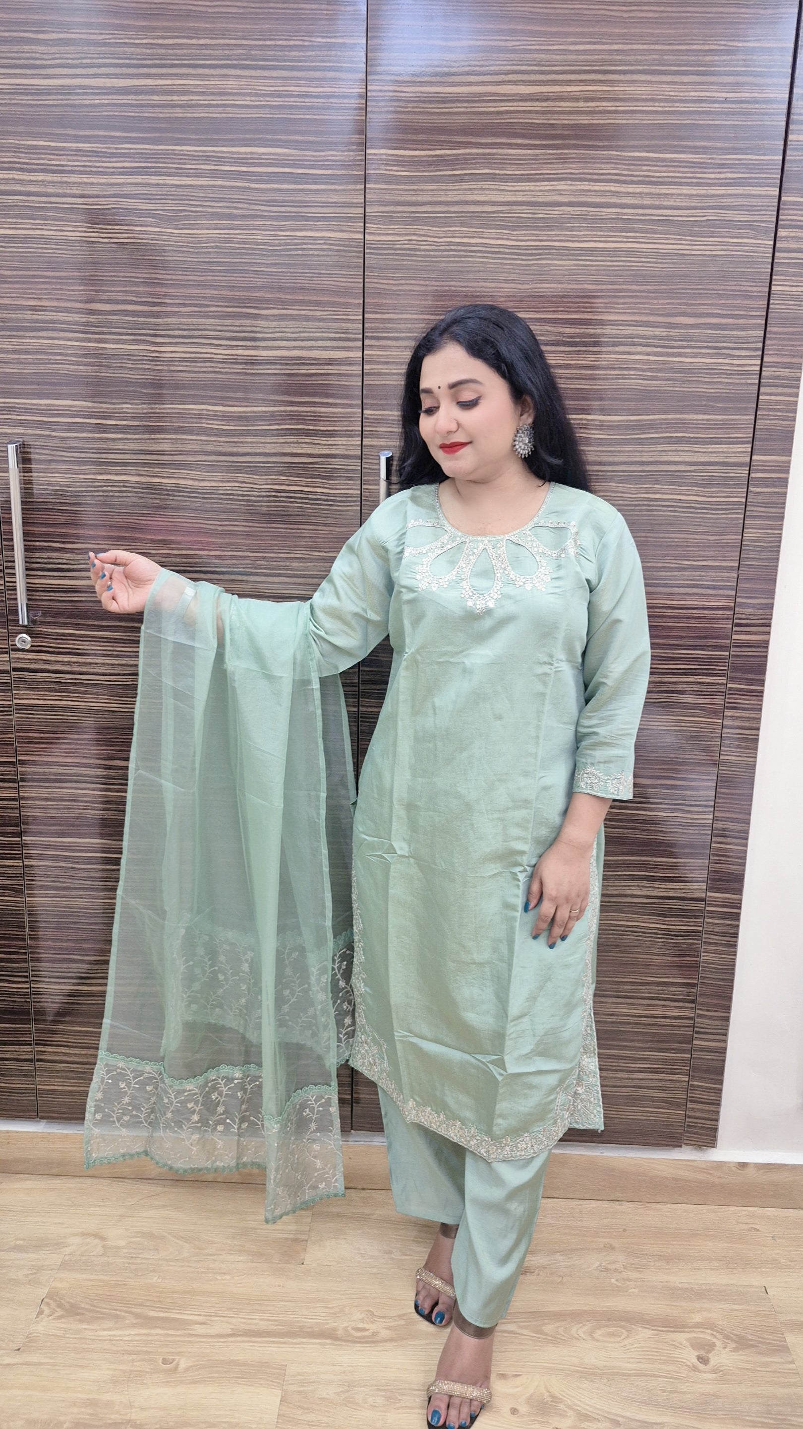 Women Floral Yoke Design Regular Sequinned Kurta with Trousers Dupatta
