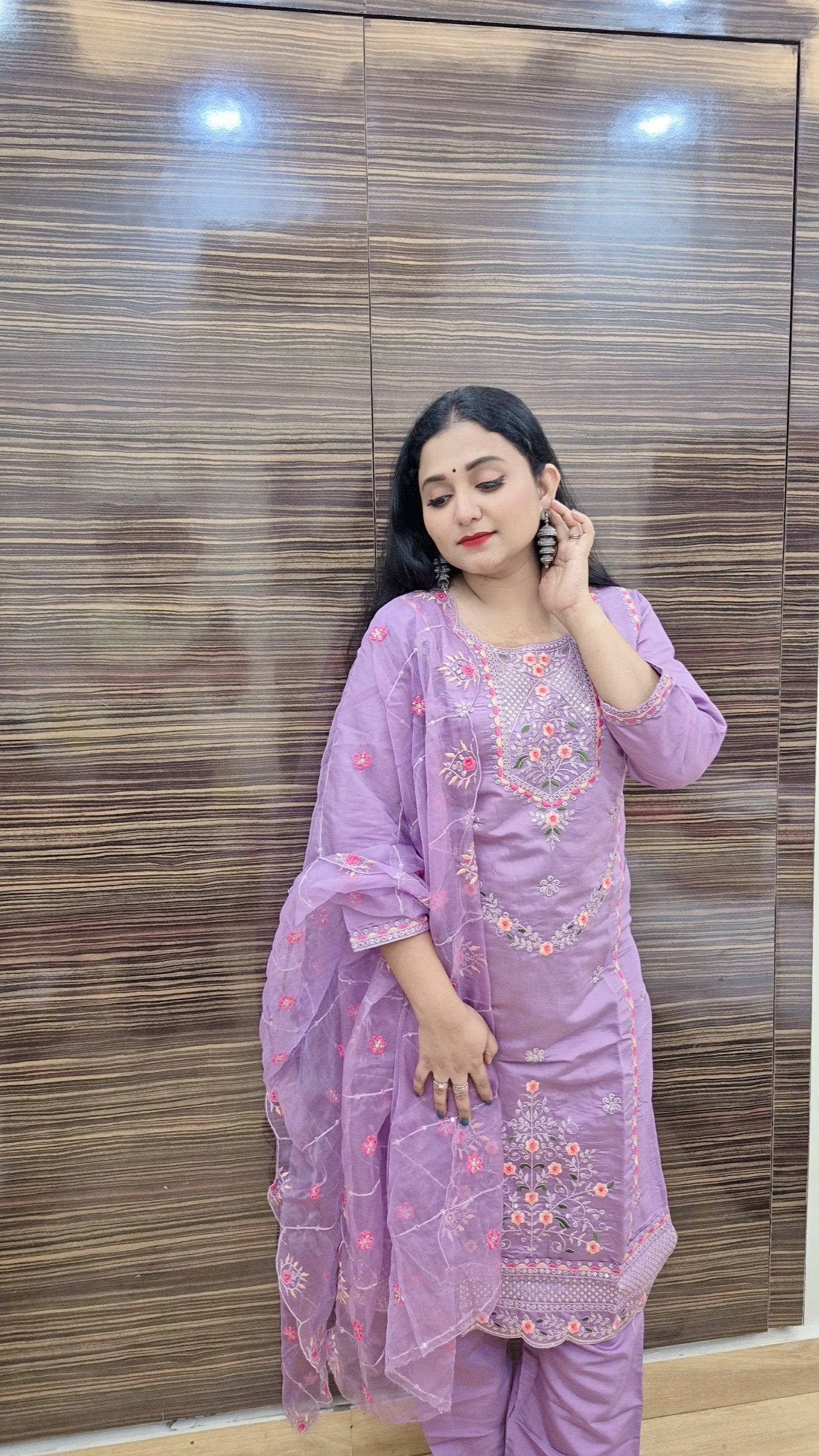 Women Floral Embroidered Regular Kurta with Trouser & With Dupatta