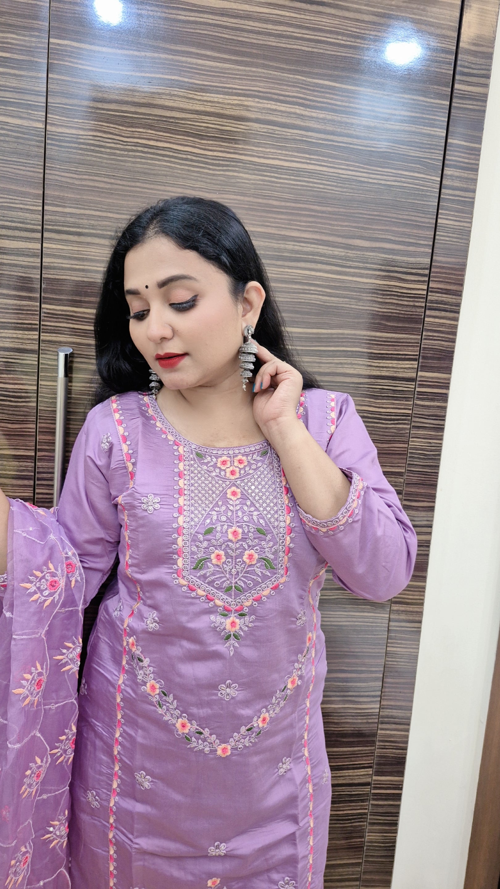 Women Floral Embroidered Regular Kurta with Trouser & With Dupatta