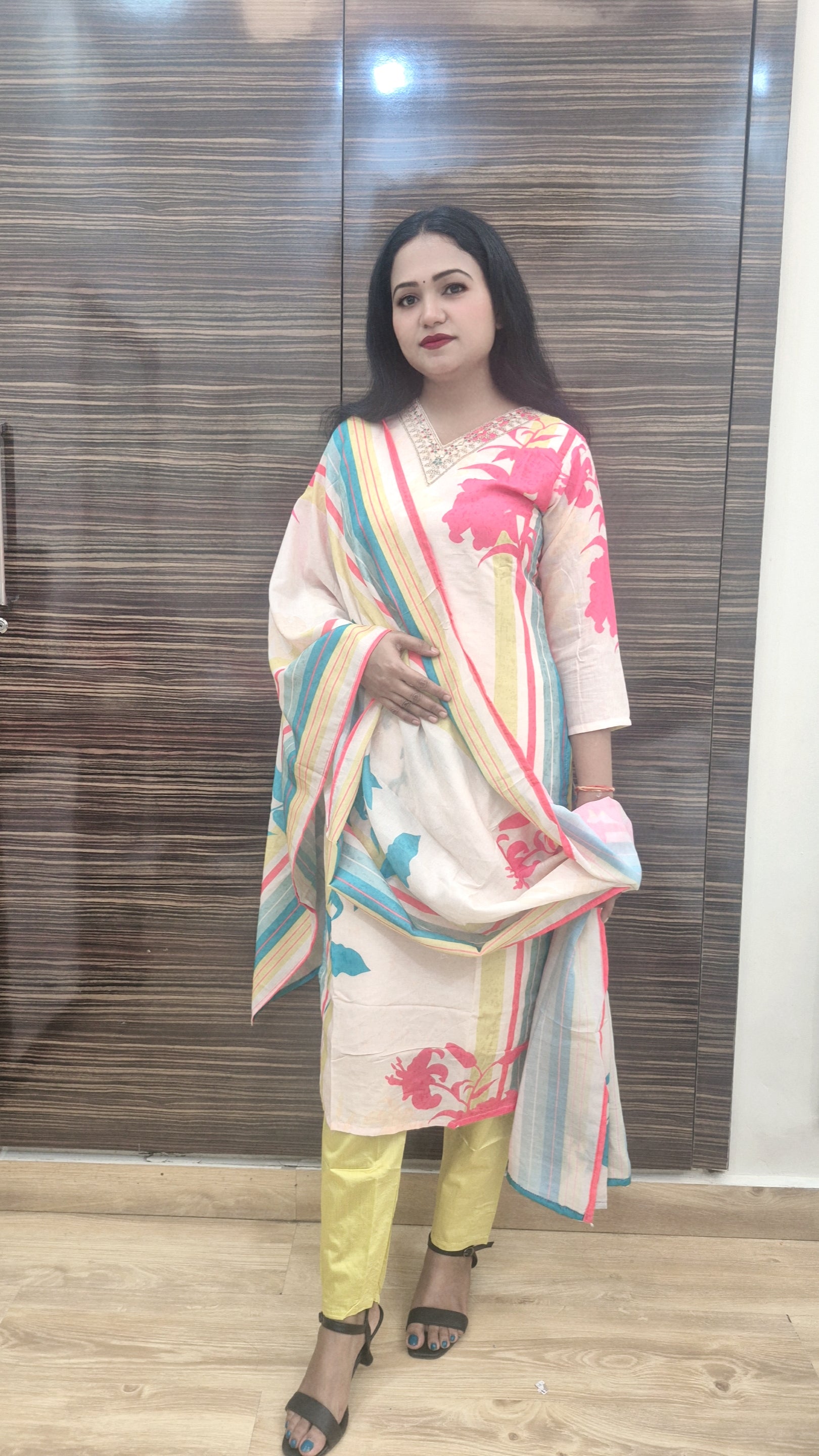 Women Printed Regular Kurta with Trousers & With Dupatta