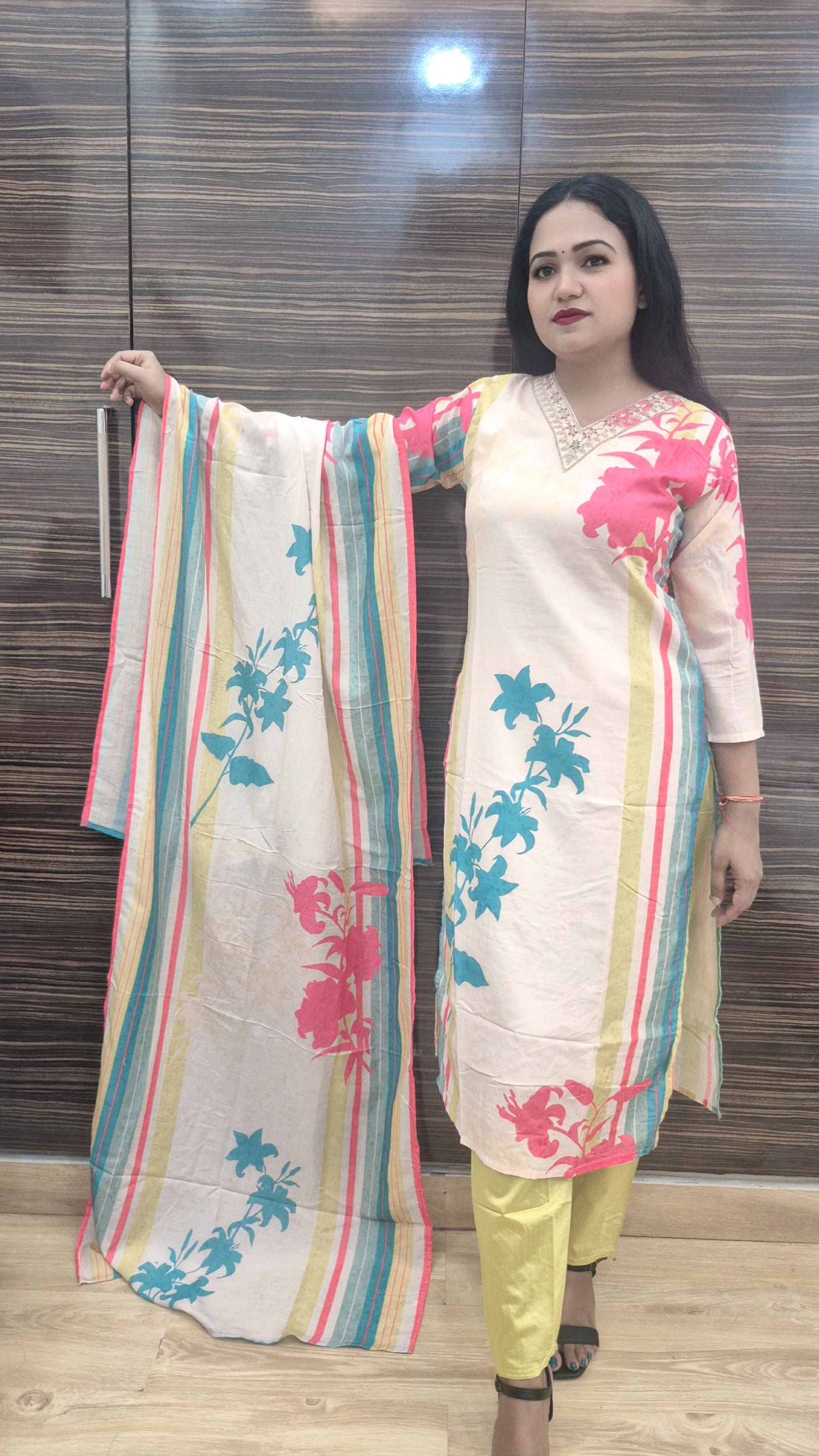 Women Printed Regular Kurta with Trousers & With Dupatta