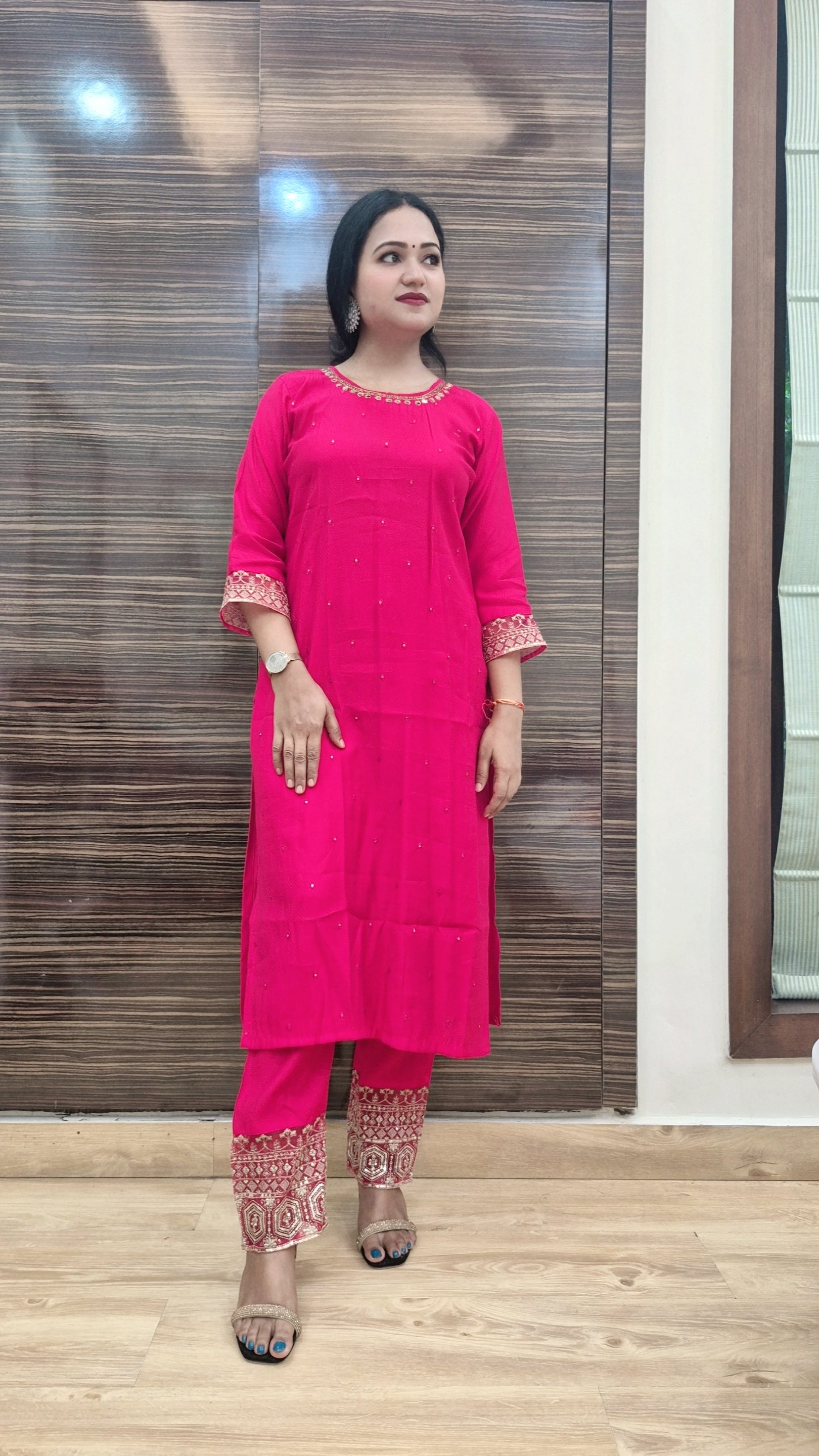 Women Floral Embroidered Regular Kurta with Trouser & With Dupatta