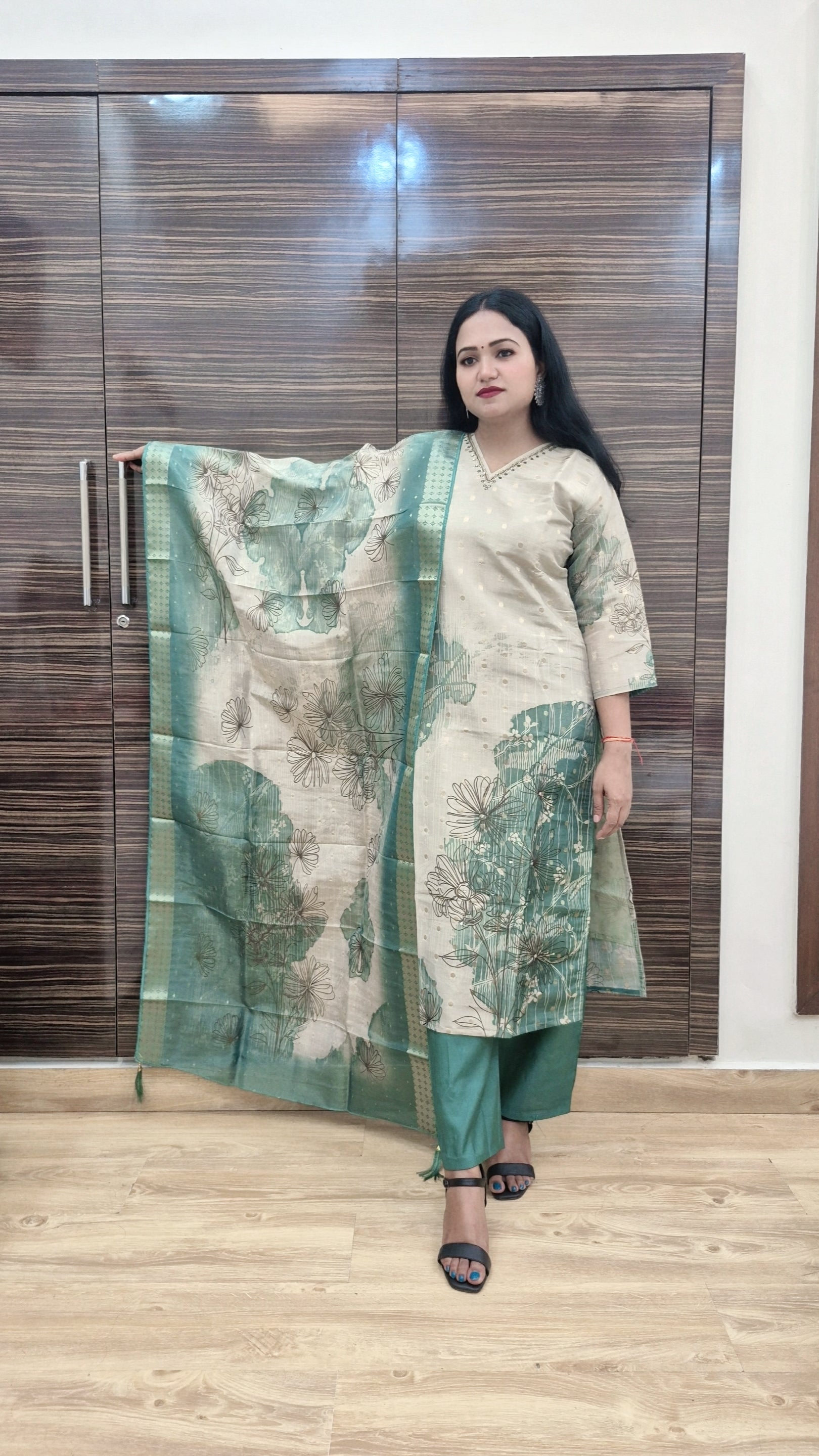 Ethnic Motifs Regular Kurta with Trousers & Dupatta