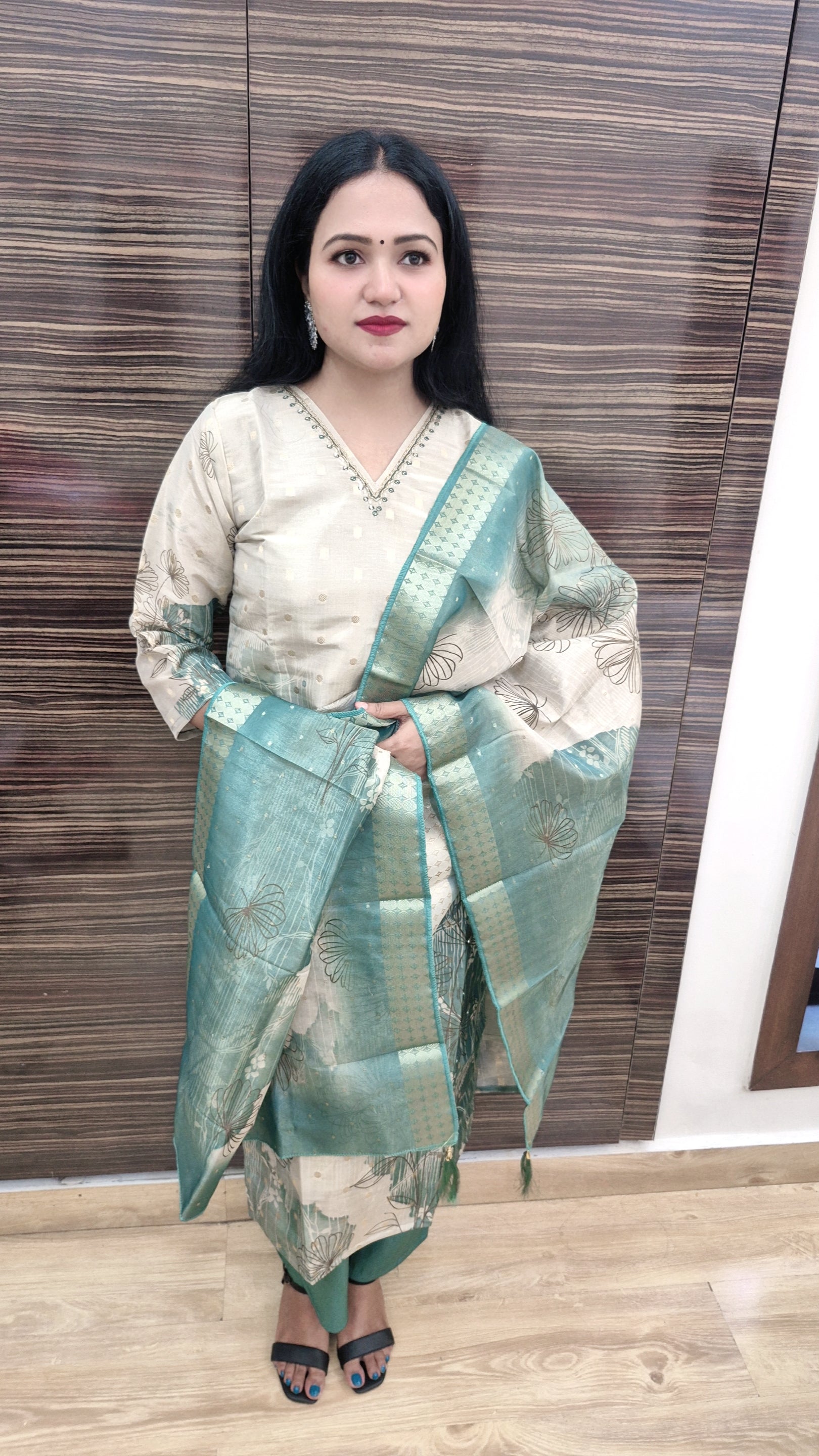 Ethnic Motifs Regular Kurta with Trousers & Dupatta
