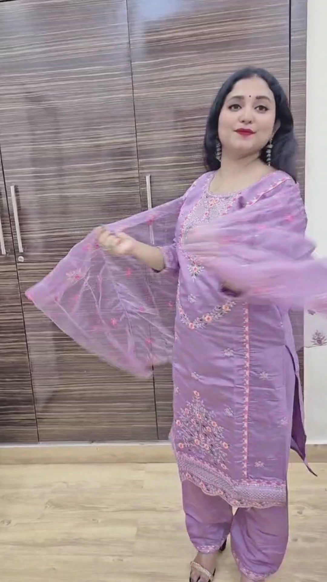 Women Floral Embroidered Regular Kurta with Trouser & With Dupatta