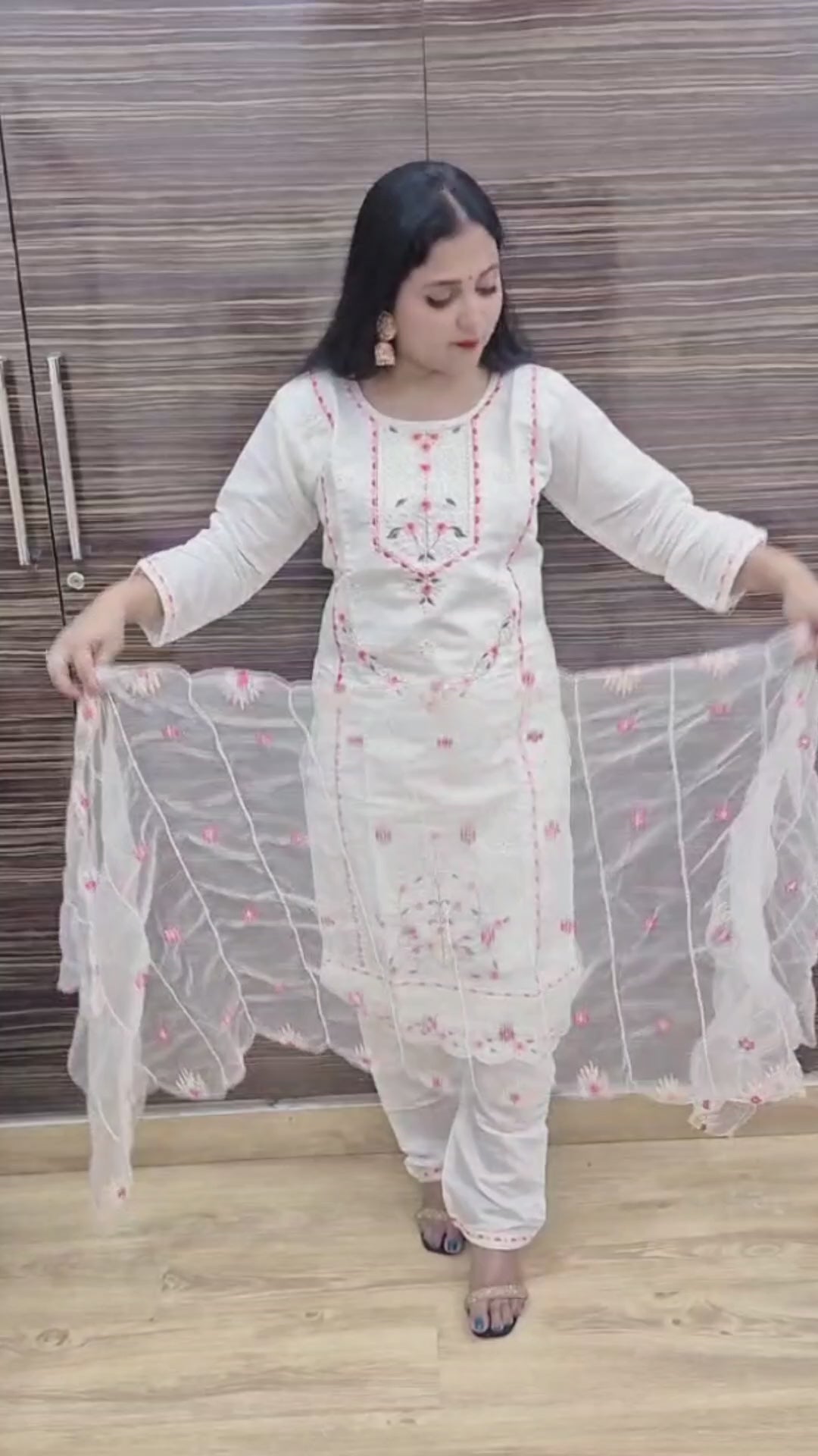 Women Floral Embroidered Regular Kurta with Trouser & With Dupatta