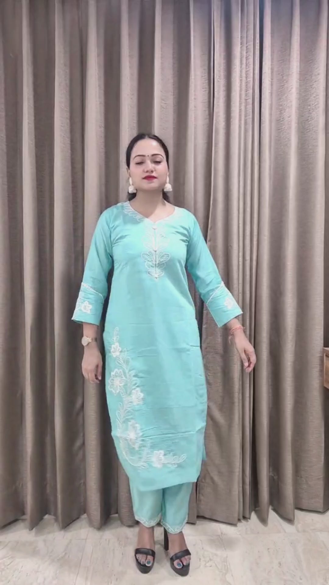 Women Floral Embroidered Regular Kurta with Trouser & Dupatta